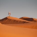 O Toque Suave das Areias do Deserto: Uma Experiência Tátil em Marrocos